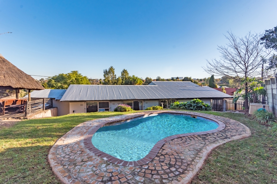 3 Bedroom Property for Sale in Kenmare Gauteng