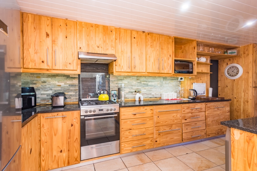 3 Bedroom Property for Sale in Kenmare Gauteng