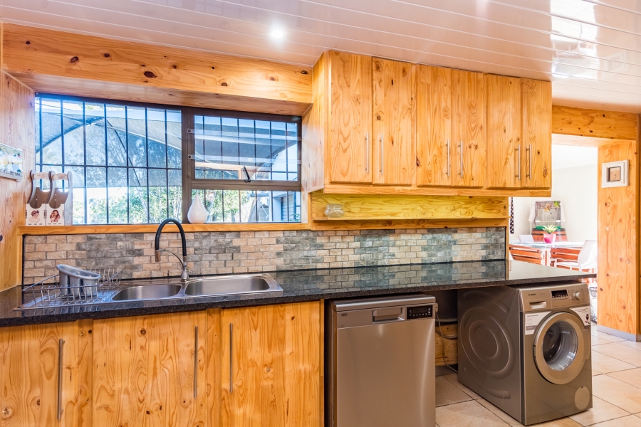3 Bedroom Property for Sale in Kenmare Gauteng