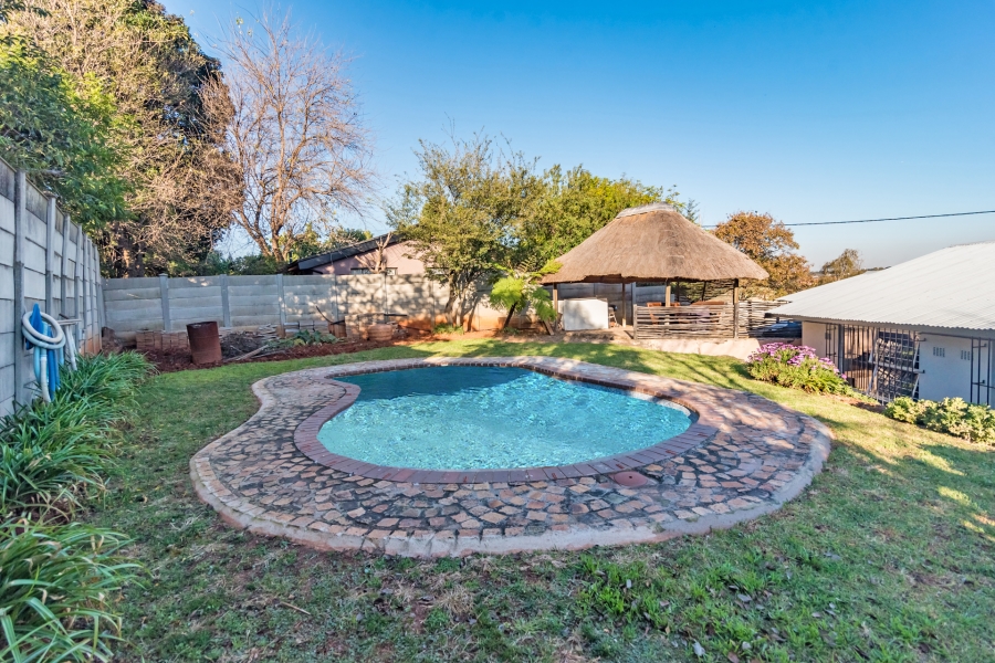3 Bedroom Property for Sale in Kenmare Gauteng