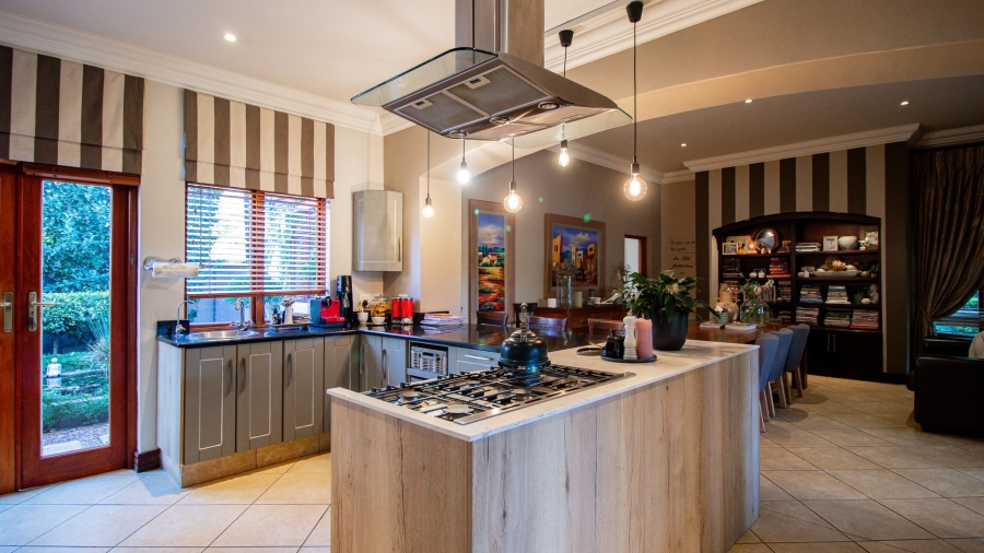 4 Bedroom Property for Sale in Silver Lakes Golf Estate Gauteng
