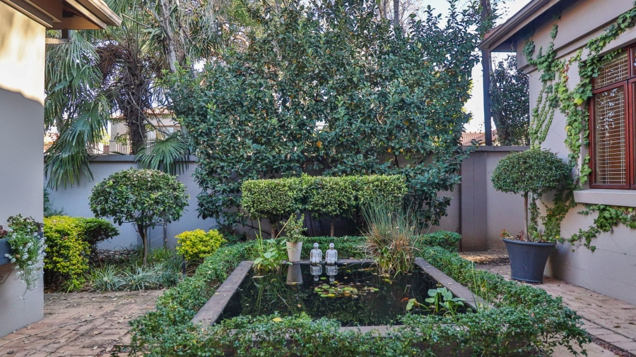 4 Bedroom Property for Sale in Silver Lakes Golf Estate Gauteng