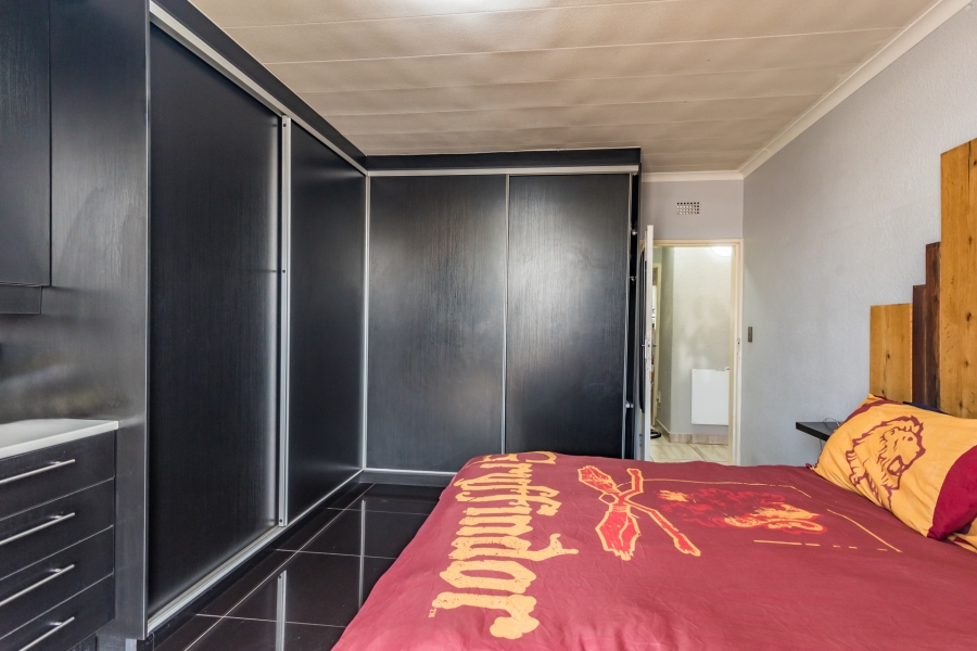 2 Bedroom Property for Sale in Florida Gauteng