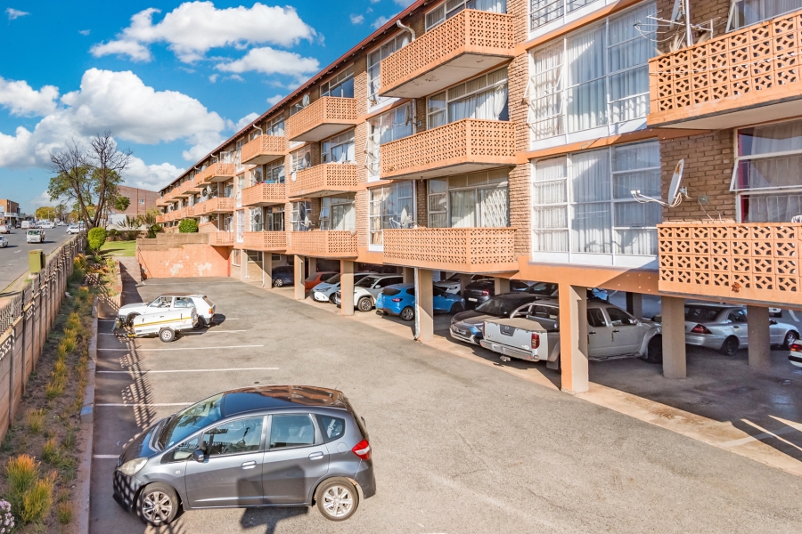2 Bedroom Property for Sale in Florida Gauteng