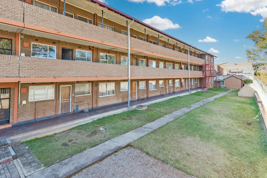 2 Bedroom Property for Sale in Florida Gauteng