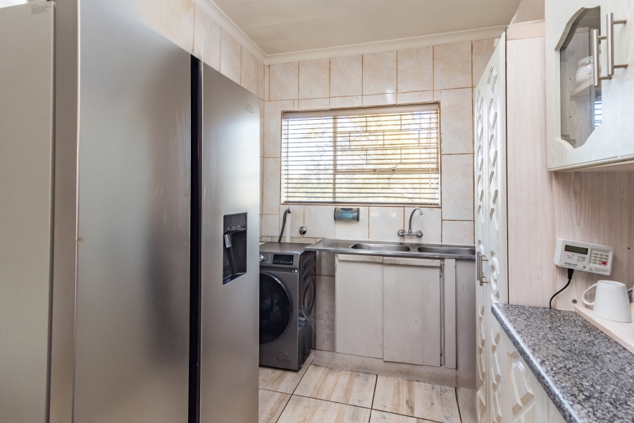 2 Bedroom Property for Sale in Florida Gauteng