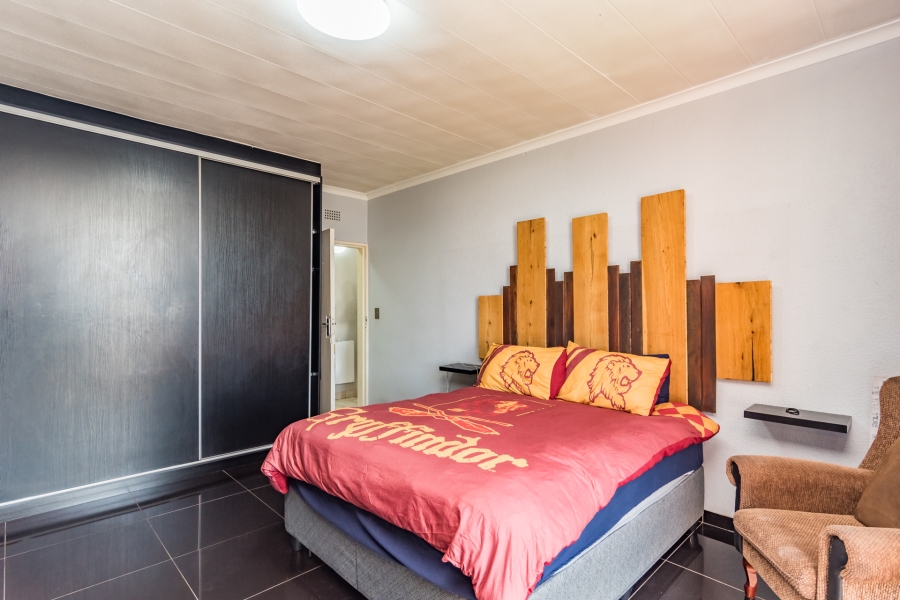 2 Bedroom Property for Sale in Florida Gauteng