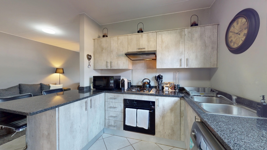 2 Bedroom Property for Sale in Norton Home Estate AH Gauteng