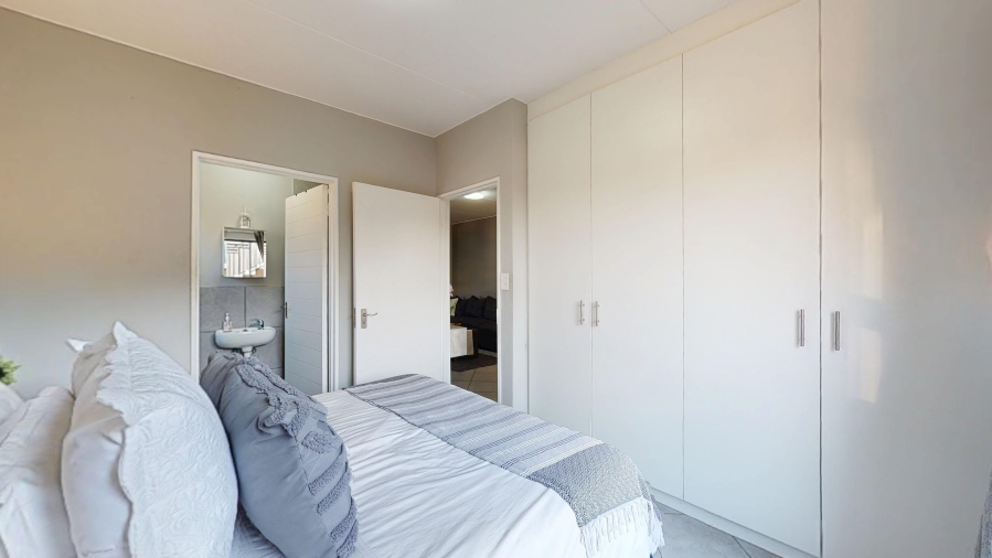 2 Bedroom Property for Sale in Norton Home Estate AH Gauteng