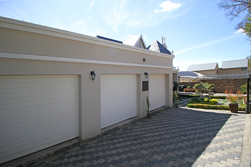 3 Bedroom Property for Sale in Abbotsford Gauteng