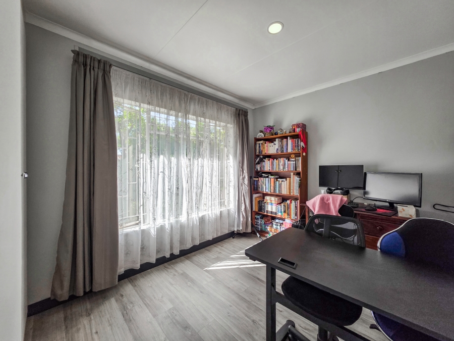 3 Bedroom Property for Sale in Moreleta Park Gauteng