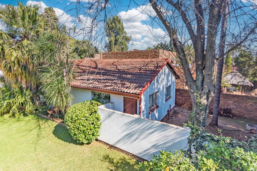 4 Bedroom Property for Sale in Eldoraigne Gauteng