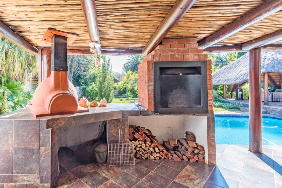 4 Bedroom Property for Sale in Eldoraigne Gauteng