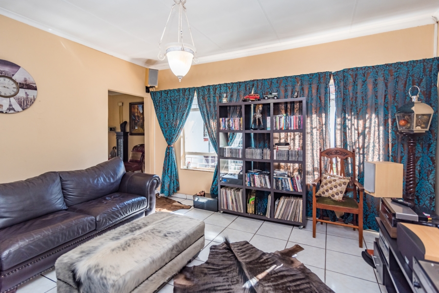4 Bedroom Property for Sale in Eldoraigne Gauteng