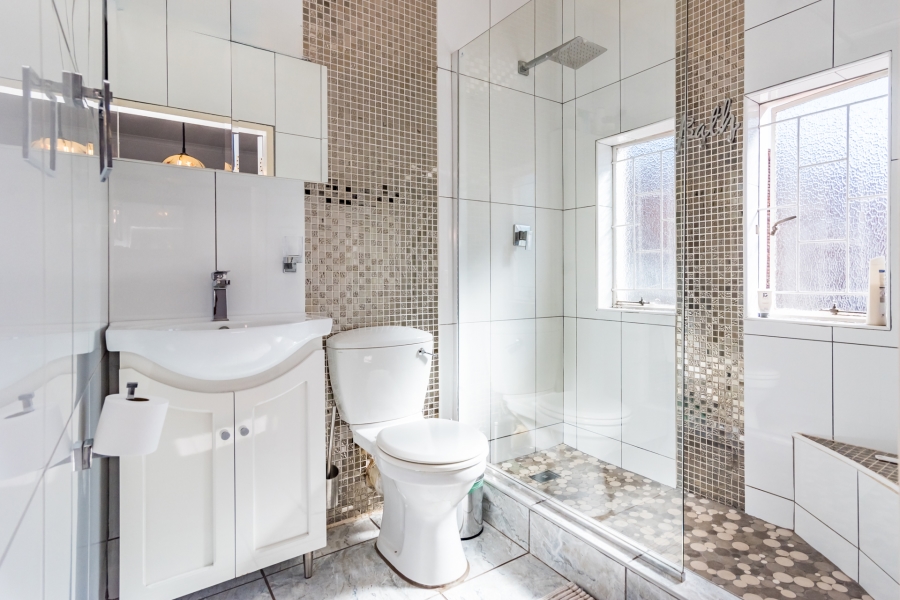 4 Bedroom Property for Sale in Eldoraigne Gauteng