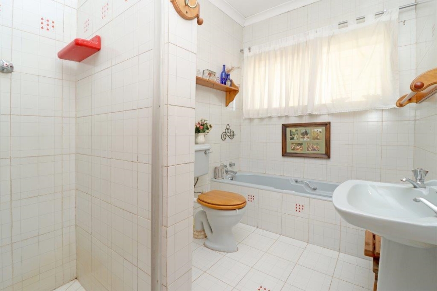 To Let 3 Bedroom Property for Rent in Northcliff Gauteng