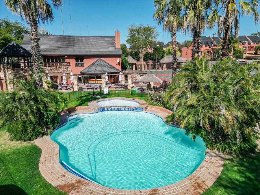 To Let 1 Bedroom Property for Rent in Magaliessig Gauteng