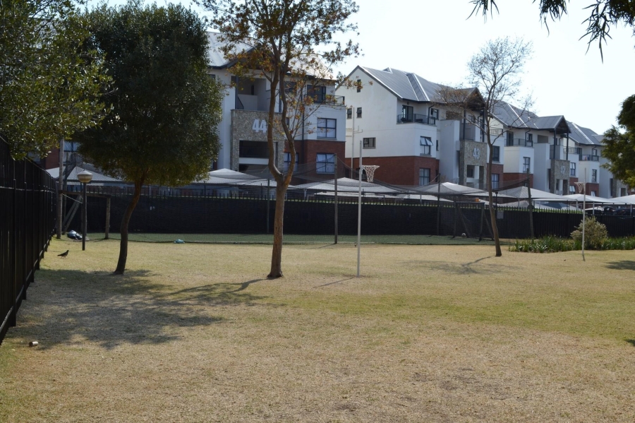 To Let 2 Bedroom Property for Rent in Greenstone Hill Gauteng