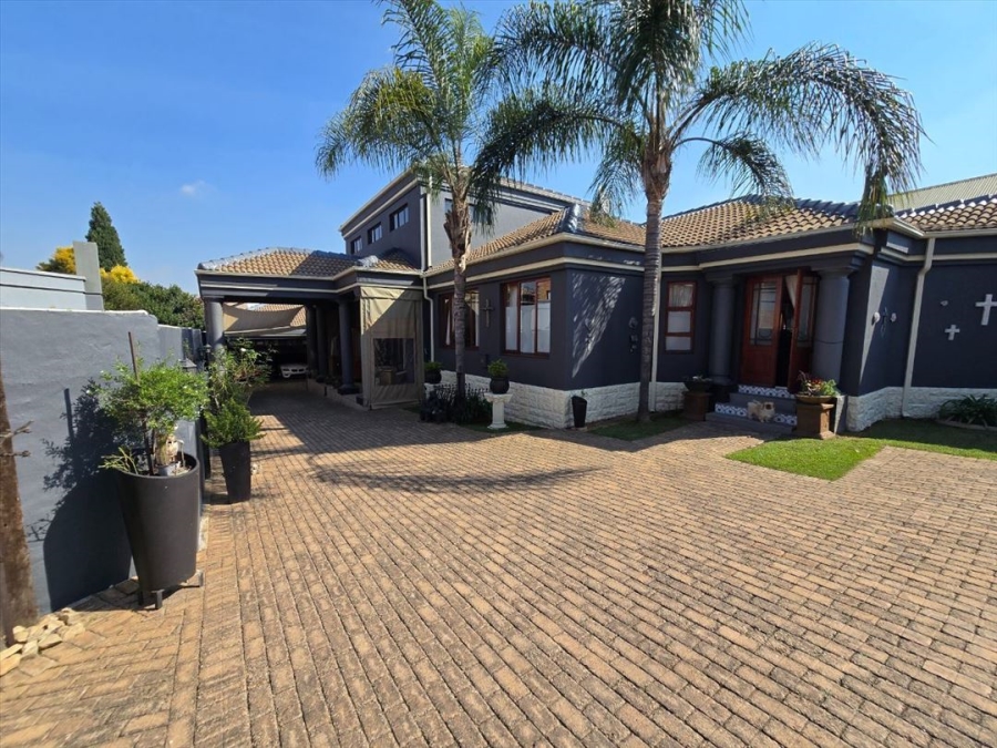 3 Bedroom Property for Sale in Glen Erasmia Gauteng