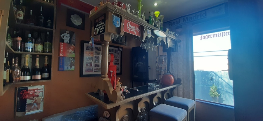 3 Bedroom Property for Sale in Glen Erasmia Gauteng