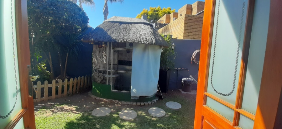3 Bedroom Property for Sale in Glen Erasmia Gauteng
