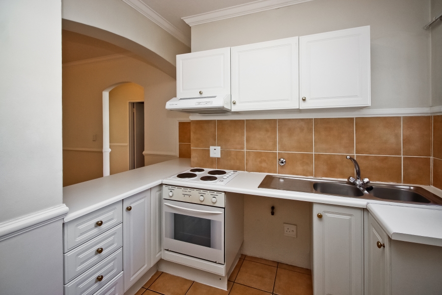 2 Bedroom Property for Sale in Saxonwold Gauteng