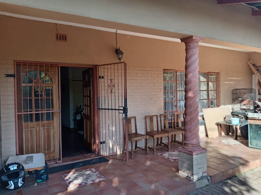 3 Bedroom Property for Sale in Roodepoort Gauteng