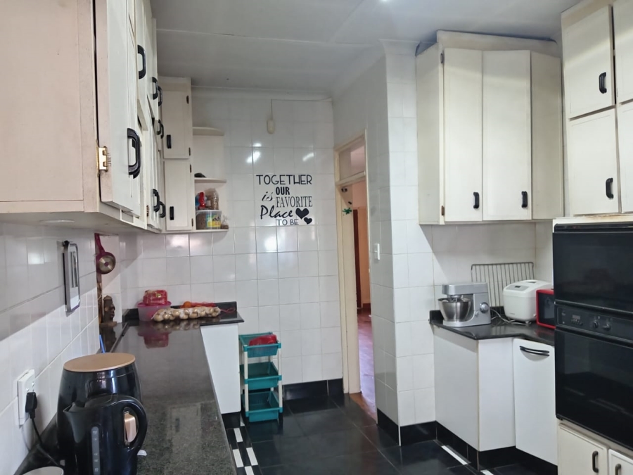 3 Bedroom Property for Sale in Roodepoort Gauteng
