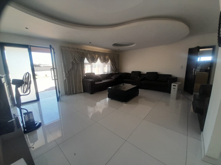 To Let 3 Bedroom Property for Rent in Three Rivers East Gauteng
