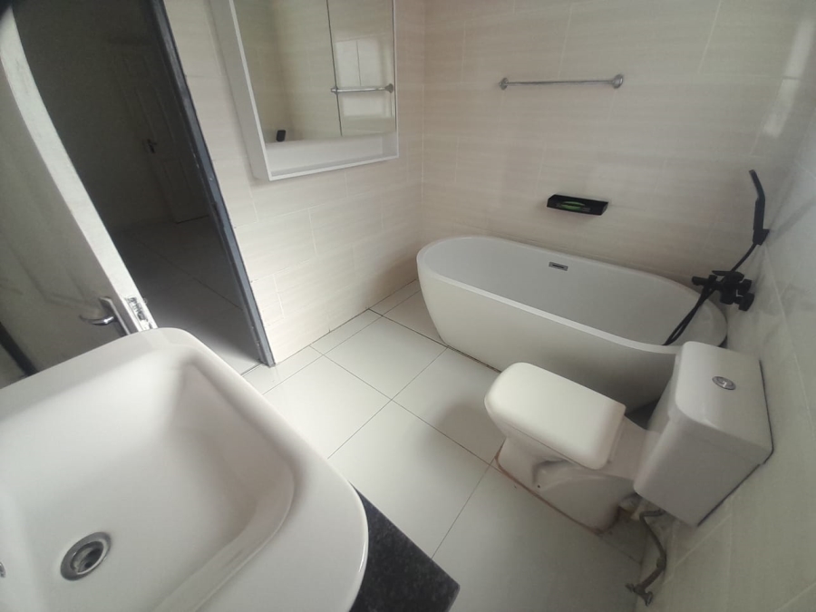To Let 3 Bedroom Property for Rent in Three Rivers East Gauteng