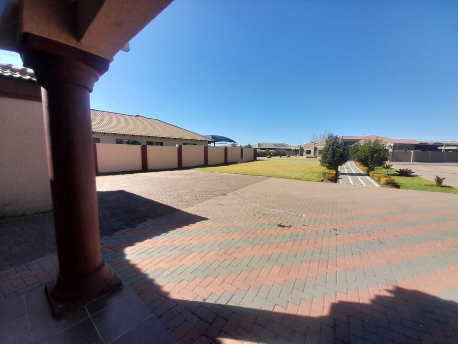 To Let 3 Bedroom Property for Rent in Three Rivers East Gauteng
