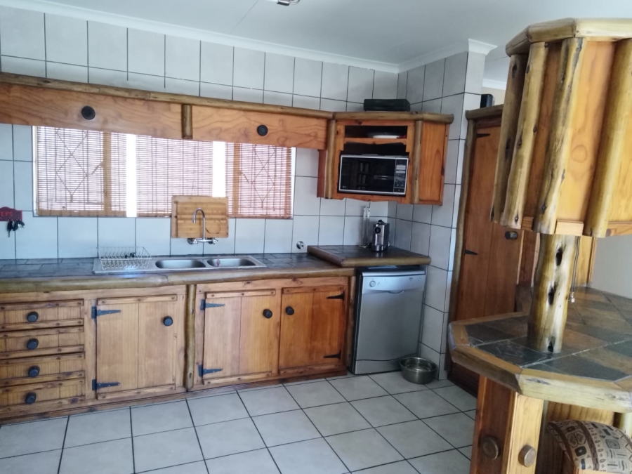 3 Bedroom Property for Sale in Wilro Park Gauteng