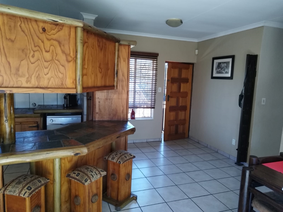 3 Bedroom Property for Sale in Wilro Park Gauteng