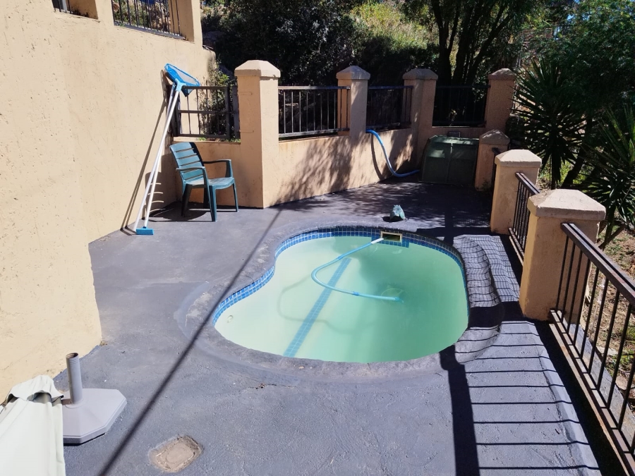 3 Bedroom Property for Sale in Wilro Park Gauteng