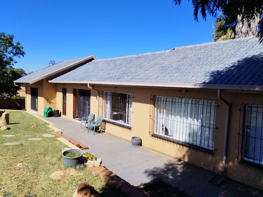 3 Bedroom Property for Sale in Wilro Park Gauteng