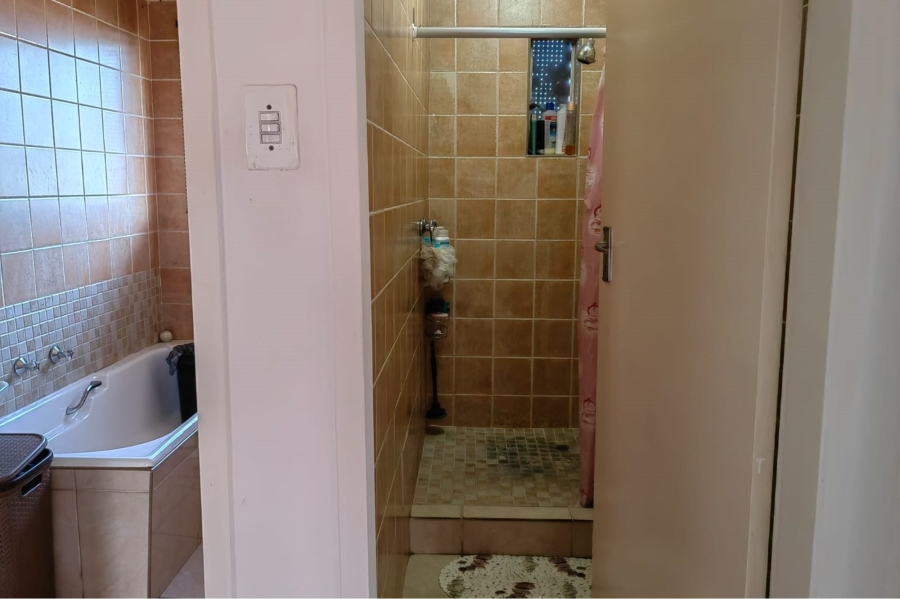 3 Bedroom Property for Sale in Florida Gauteng