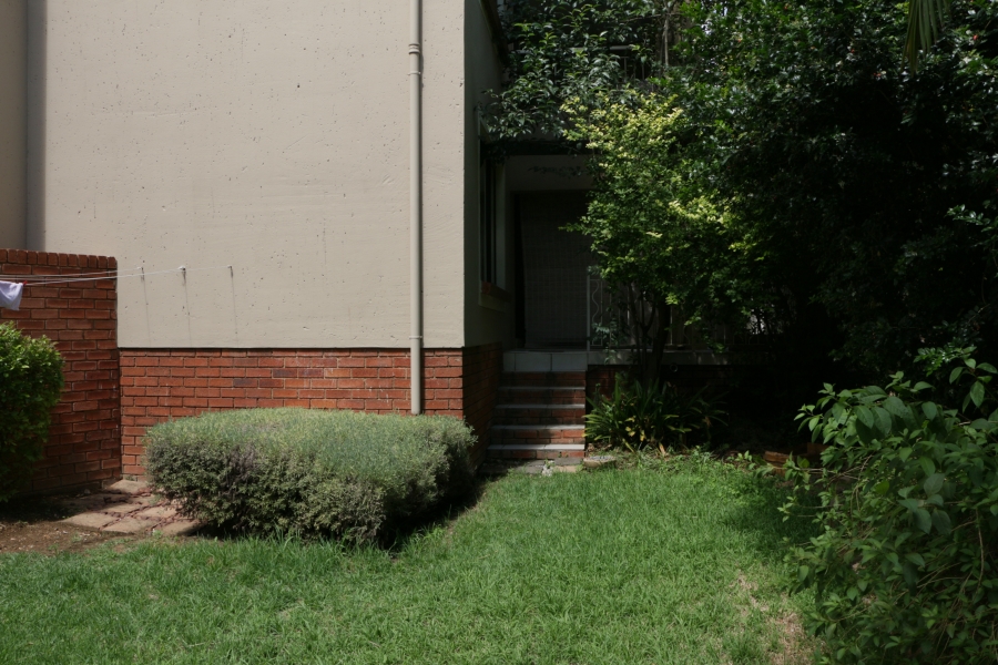 To Let 2 Bedroom Property for Rent in Sunninghill Gauteng