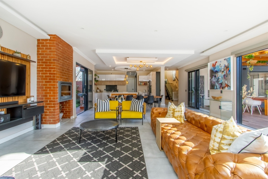 4 Bedroom Property for Sale in Helderfontein Estate Gauteng