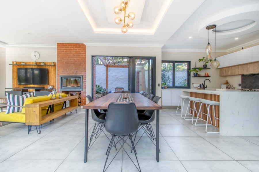4 Bedroom Property for Sale in Helderfontein Estate Gauteng