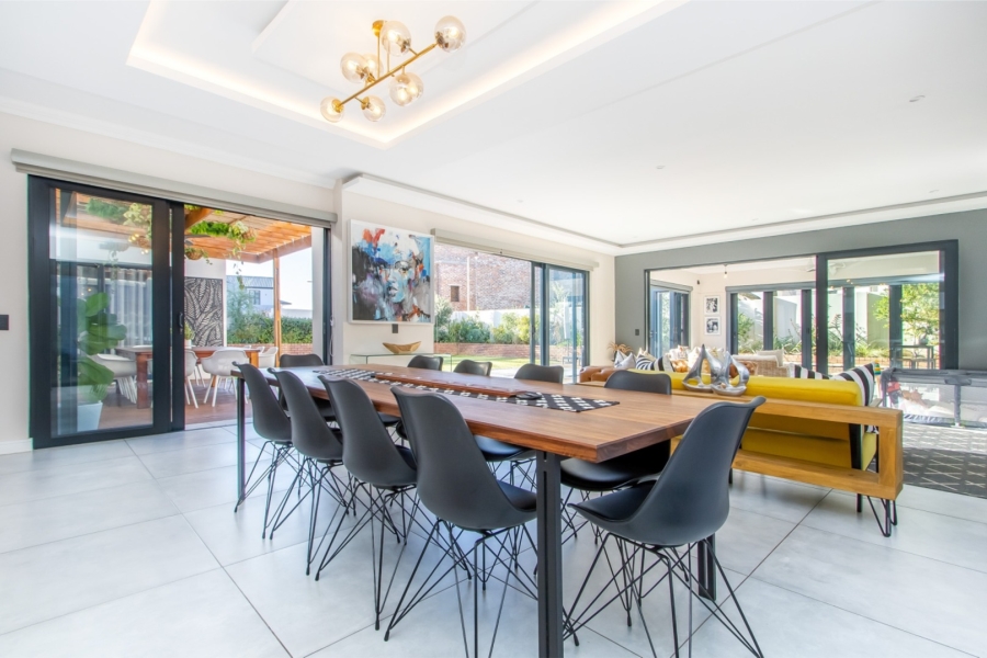 4 Bedroom Property for Sale in Helderfontein Estate Gauteng