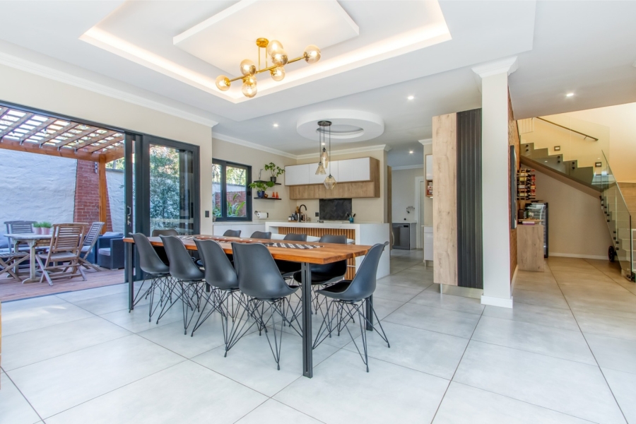 4 Bedroom Property for Sale in Helderfontein Estate Gauteng