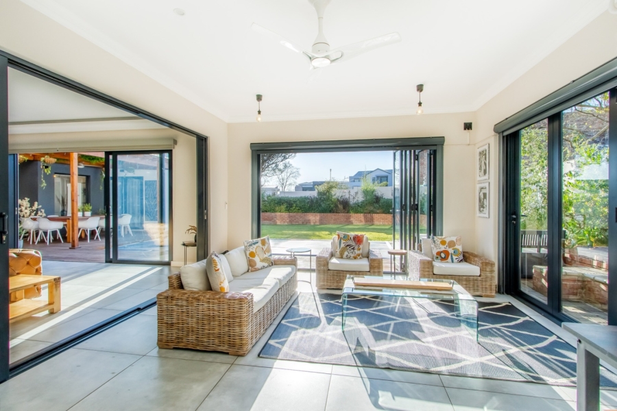 4 Bedroom Property for Sale in Helderfontein Estate Gauteng