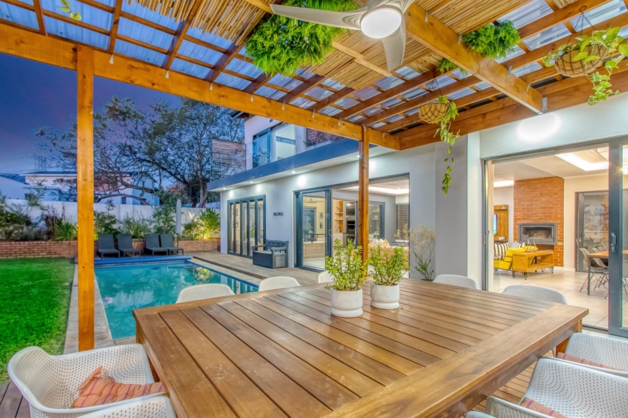 4 Bedroom Property for Sale in Helderfontein Estate Gauteng
