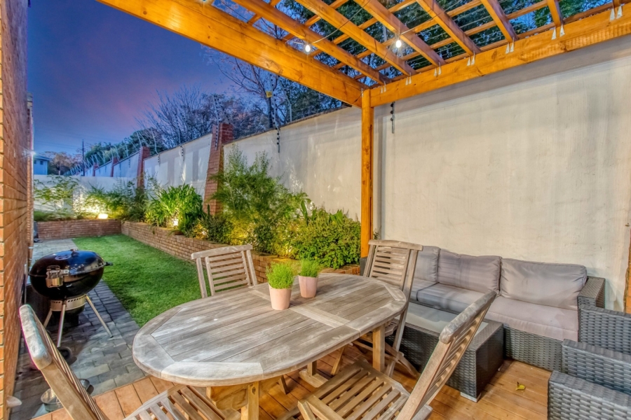 4 Bedroom Property for Sale in Helderfontein Estate Gauteng