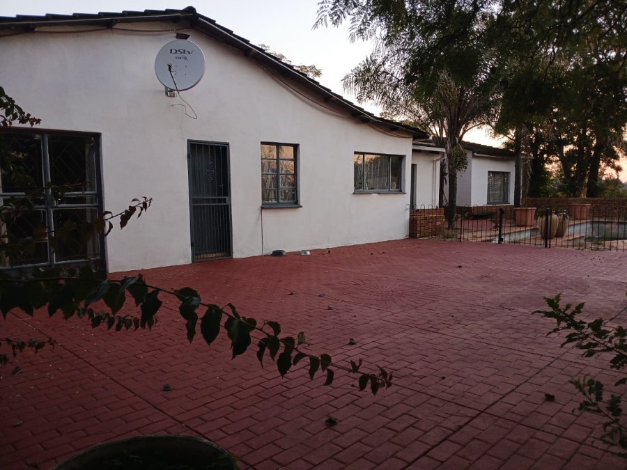 5 Bedroom Property for Sale in Bultfontein A H Gauteng