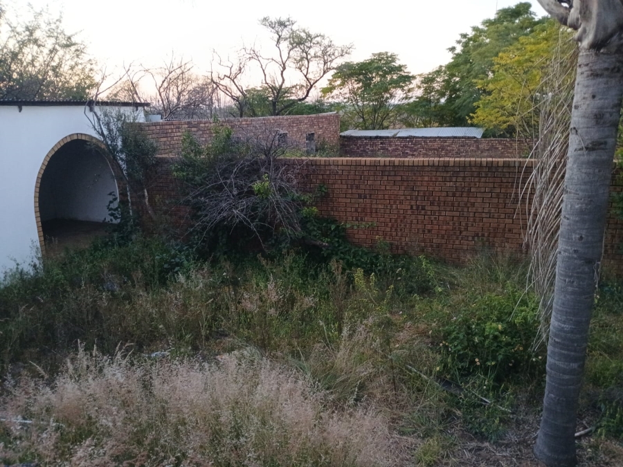5 Bedroom Property for Sale in Bultfontein A H Gauteng