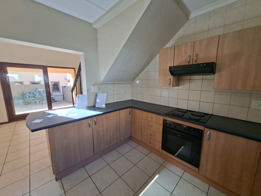 2 Bedroom Property for Sale in Noordheuwel Gauteng