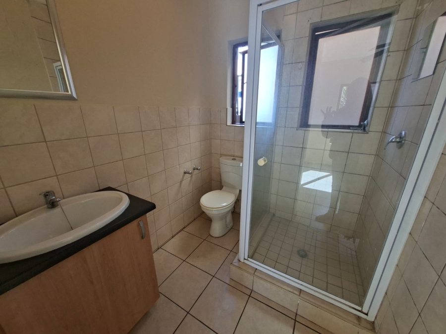 2 Bedroom Property for Sale in Noordheuwel Gauteng