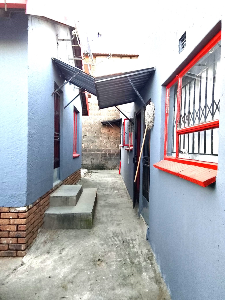 10 Bedroom Property for Sale in Rabie Ridge Gauteng