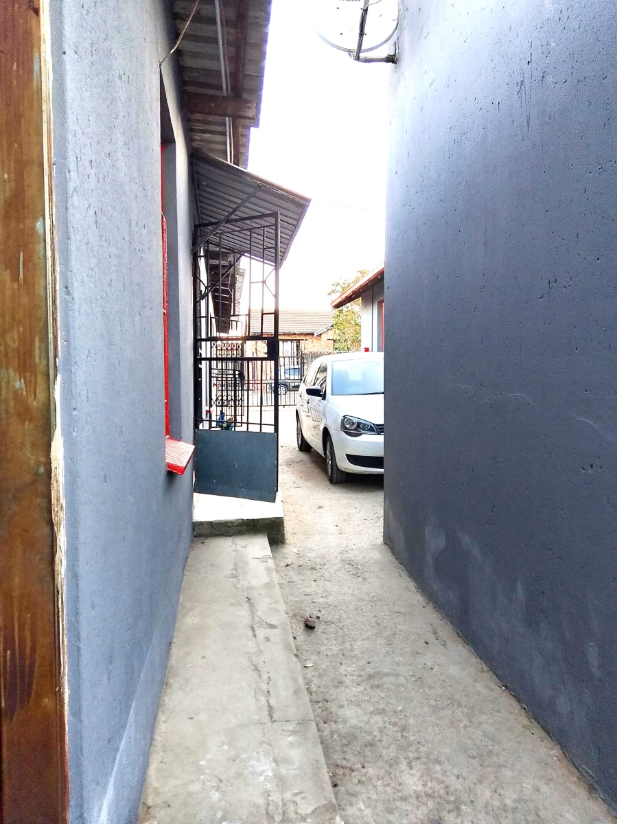 10 Bedroom Property for Sale in Rabie Ridge Gauteng
